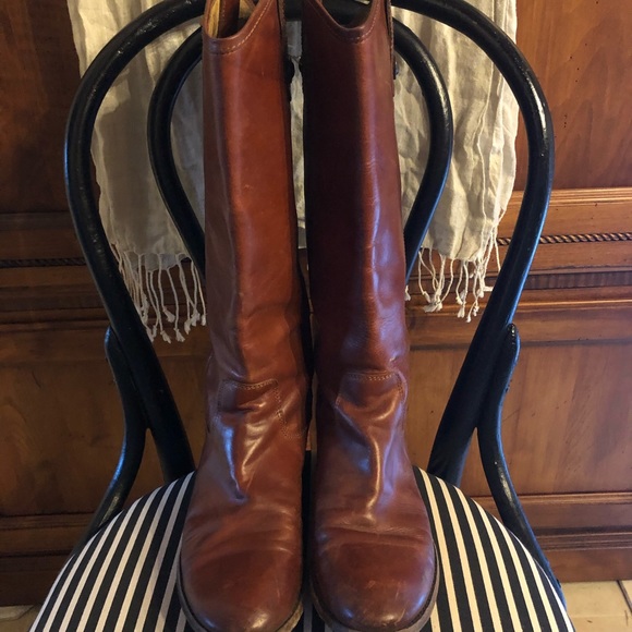 Frye Melissa Button Boot - Picture 4 of 8